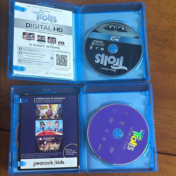 DreamWorks Trolls Party Edition Blu-ray and DVD Set - Picture 5 of 7